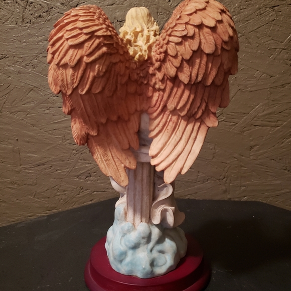 Angel - Picture 4 of 5